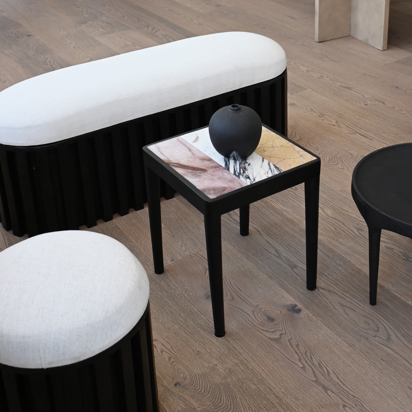 TAIRU - Coffee Table