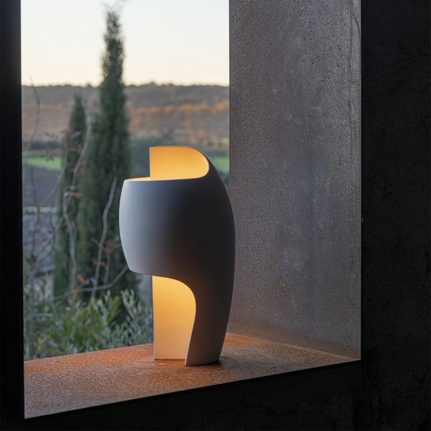 GRANDE B - Table Lamp