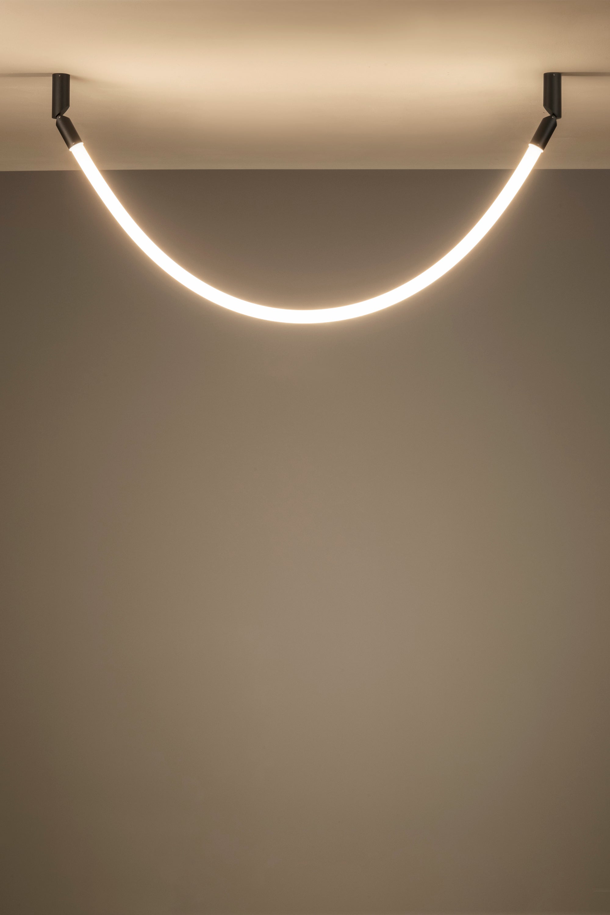 ARCO 4002X - Ceiling Light