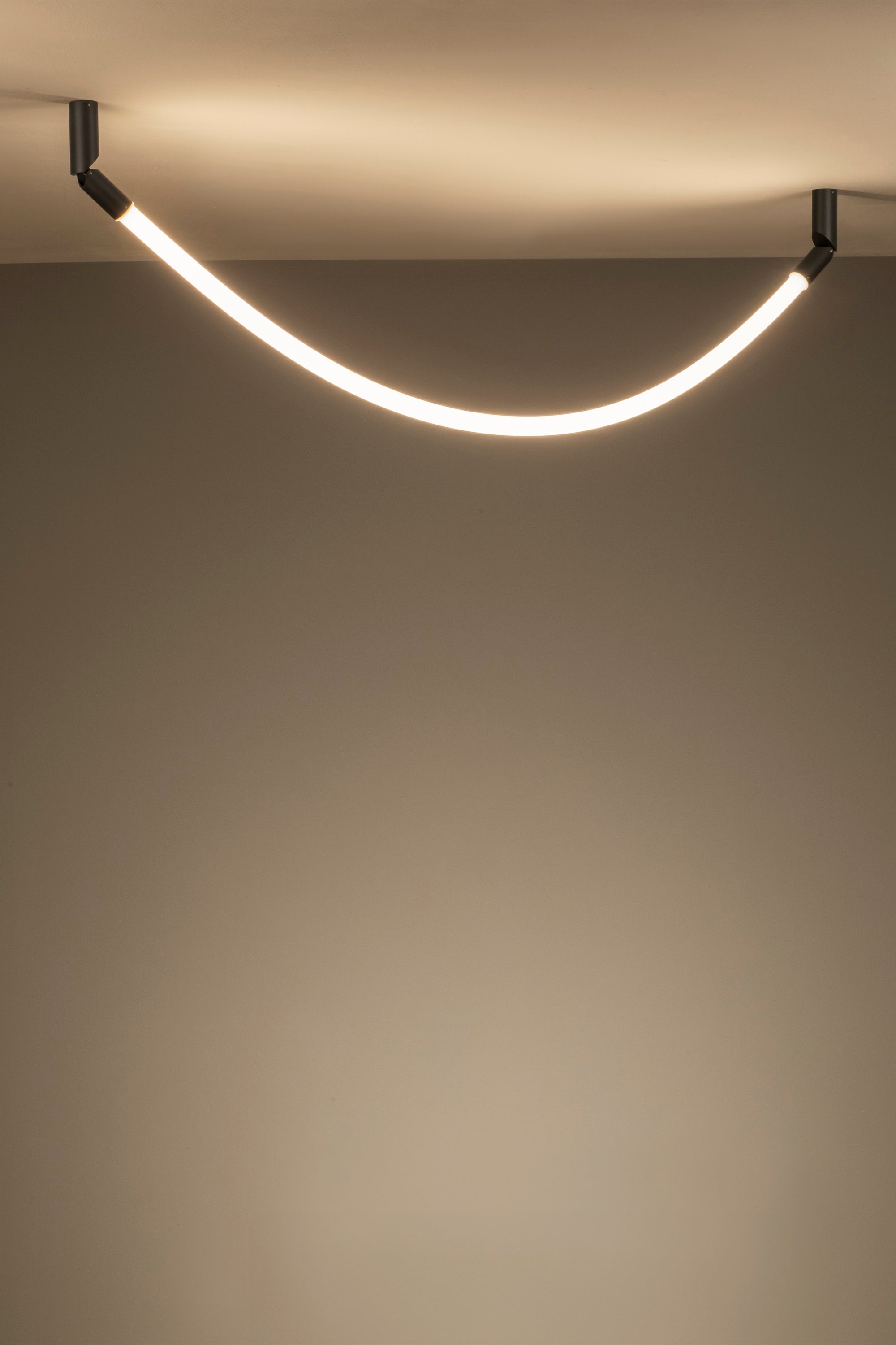 ARCO 4002X - Ceiling Light