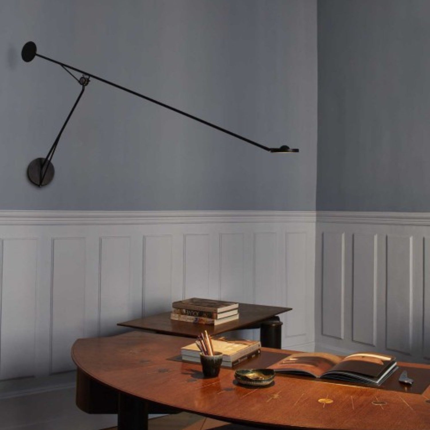 AARO - Wall Light
