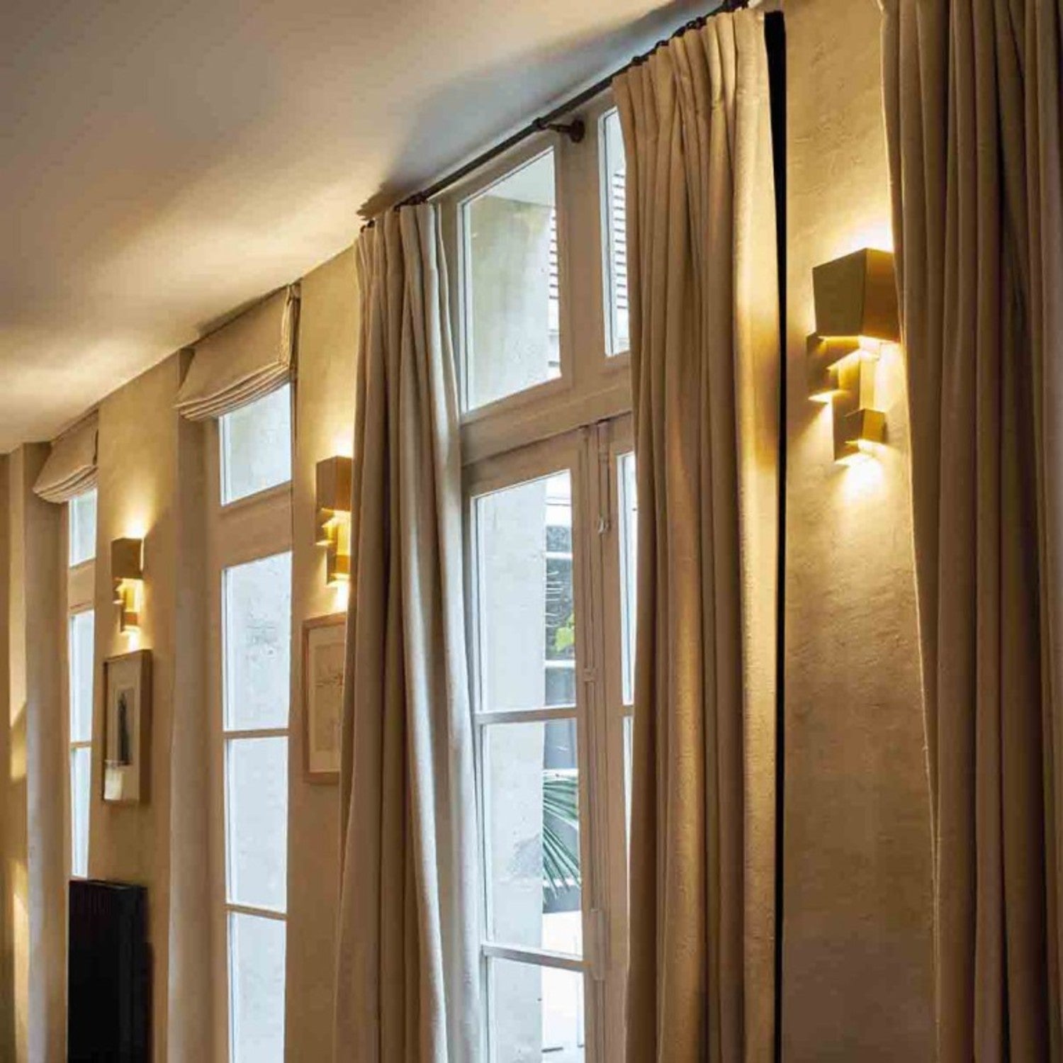 MAP 1 - Wall Light