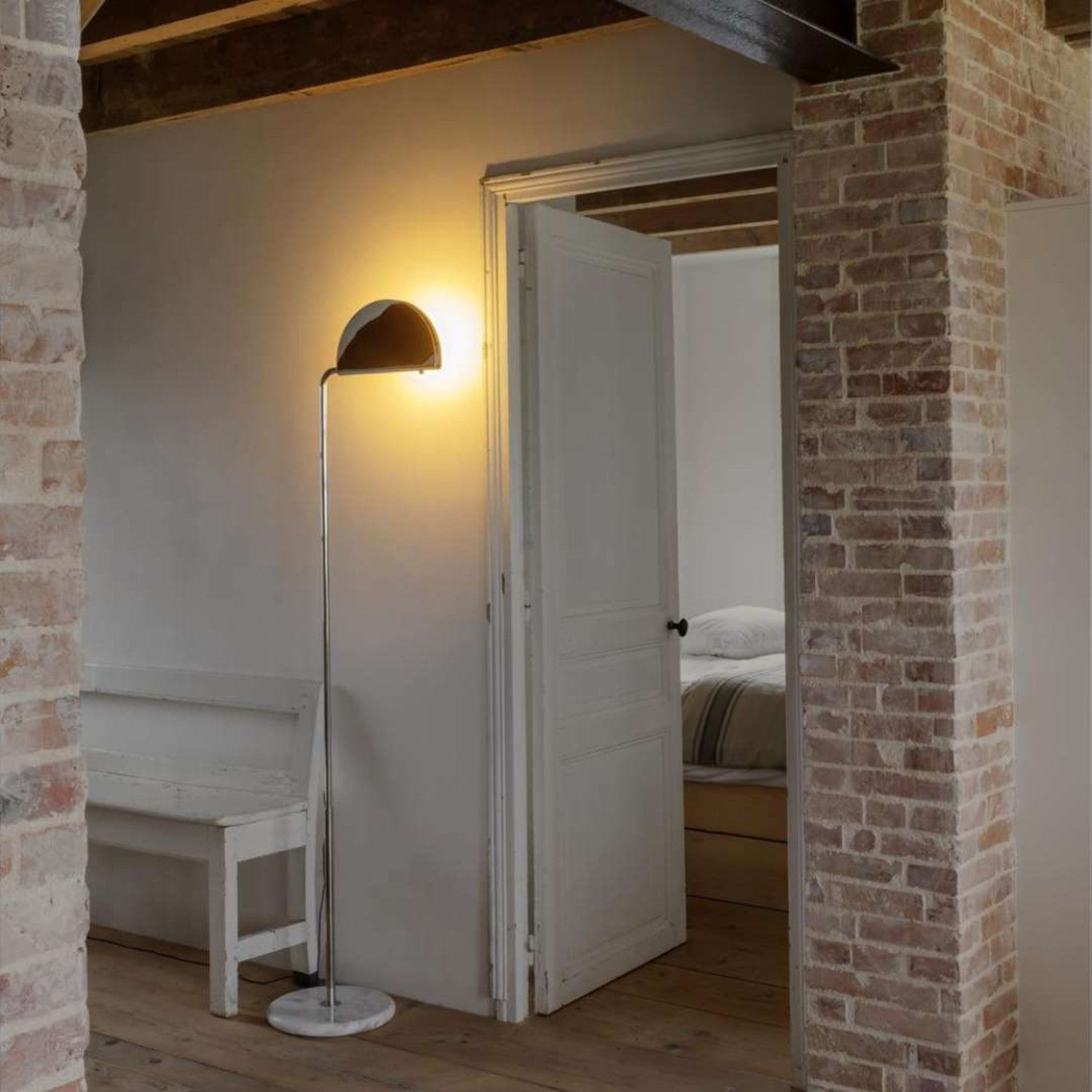 MEZZALUNA - Floor Lamp