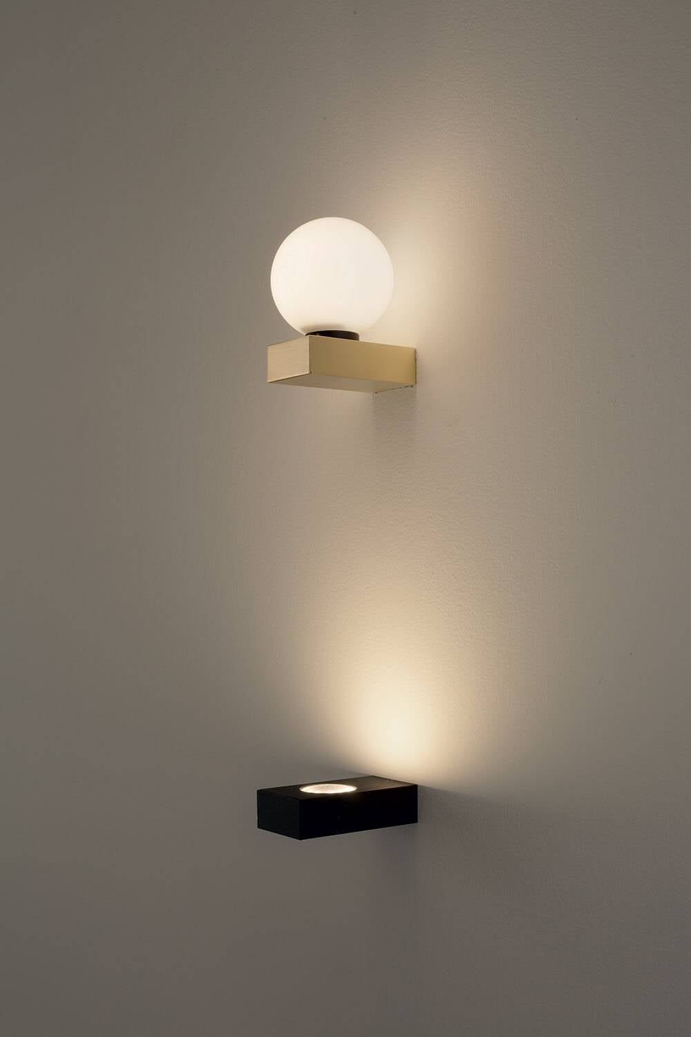 ICS - Wall Light